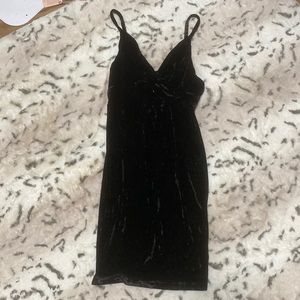 Bleach velvet dress with key hole cut out
